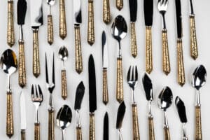 Background of cutlery, set of cutlery on white background, pattern